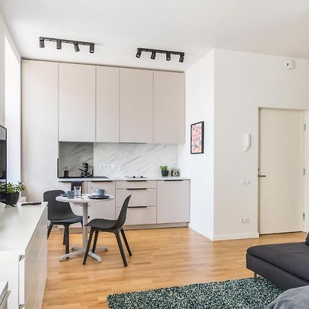 Cozy Modern Studio - Great For Short Trips Riga Exteriör bild