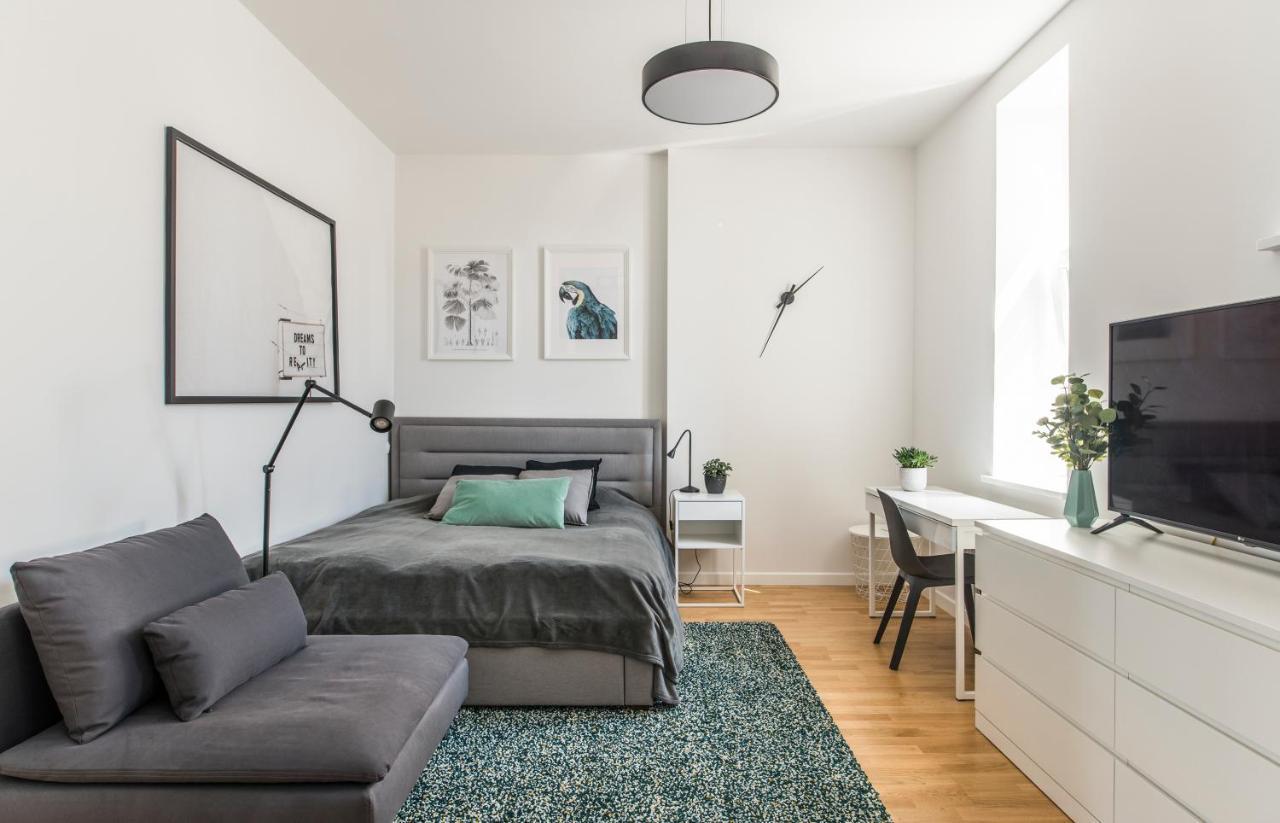 Cozy Modern Studio - Great For Short Trips Riga Exteriör bild